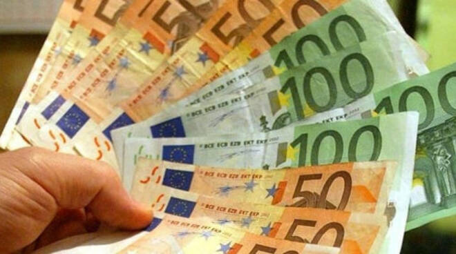 Spacciano banconote false da 50 euro sul Garda, tre fermati