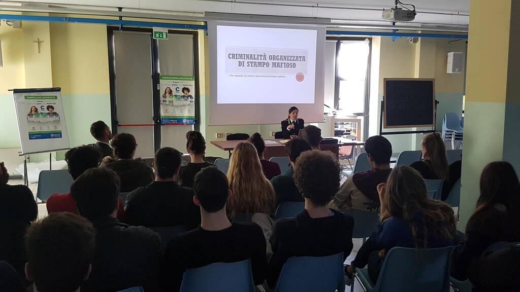 polizia locale Brescia nelle scuole