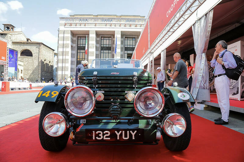 1000 Miglia 2023, punzonatura e passerella in piazza vittoria lunedì 12 giugno