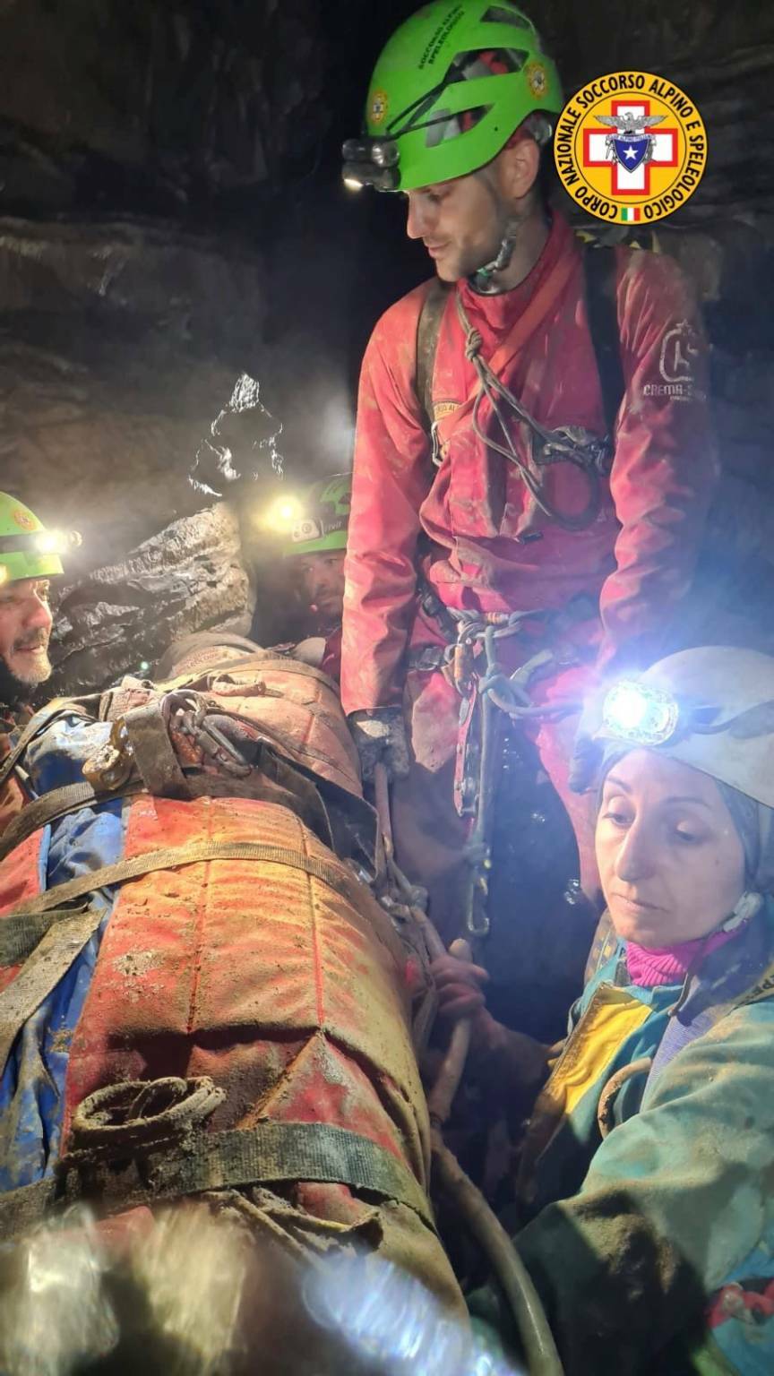 Ottavia Piana speleologa di Adro ferita Grotta di Bueno Fonteno Soccorso alpino