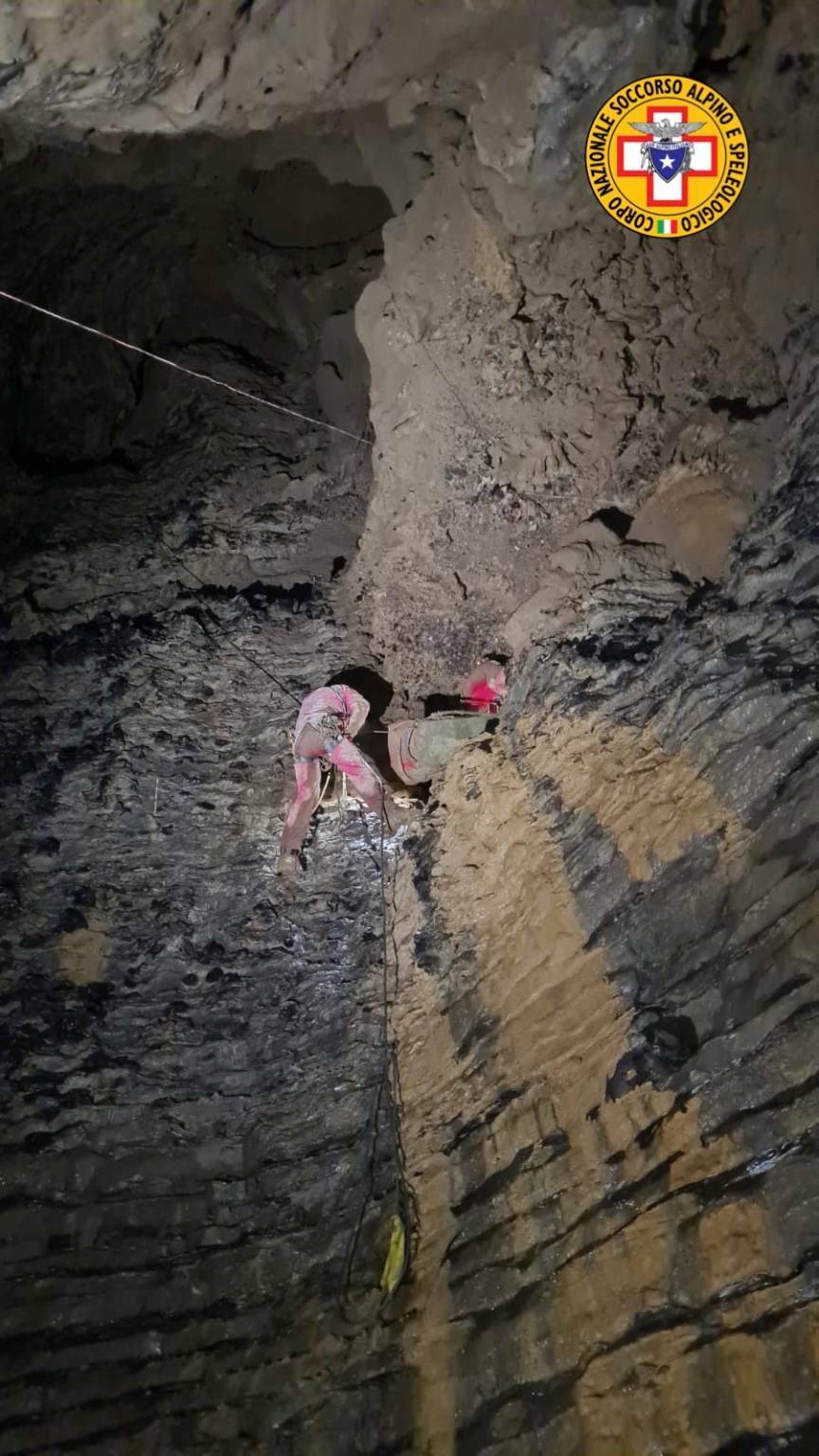 Ottavia Piana speleologa di Adro ferita Grotta di Bueno Fonteno Soccorso alpino