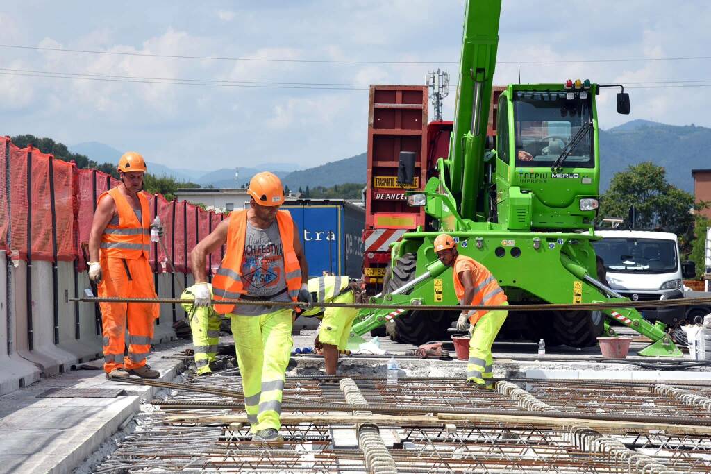 lavori ponte via volturno