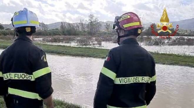 Vigili del fuoco alluvione Prato