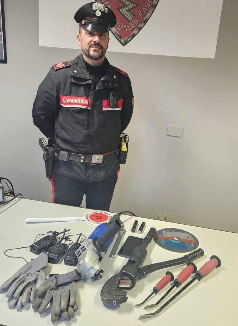 Carabinieri Chiari attrezzi da scasso