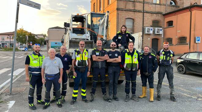 alluvione emilia romagna- volontari bresciani Protezione civile