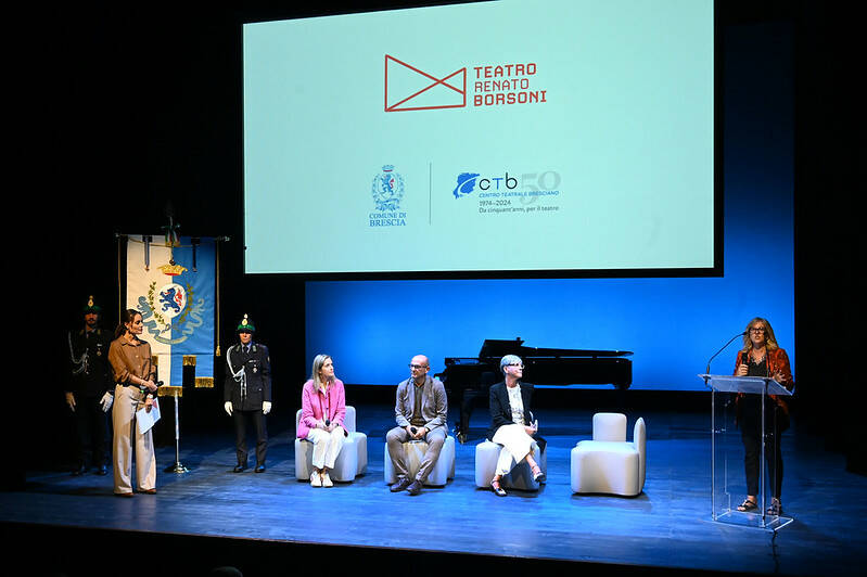 Brescia inaugurato Teatro Borsoni